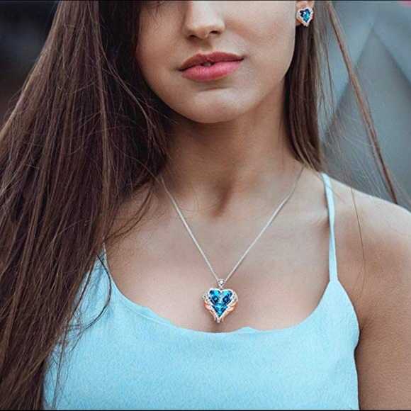 Angel Wing Heart Crystal 18k WhiteGold Jewelry Set - Picture 6 of 6